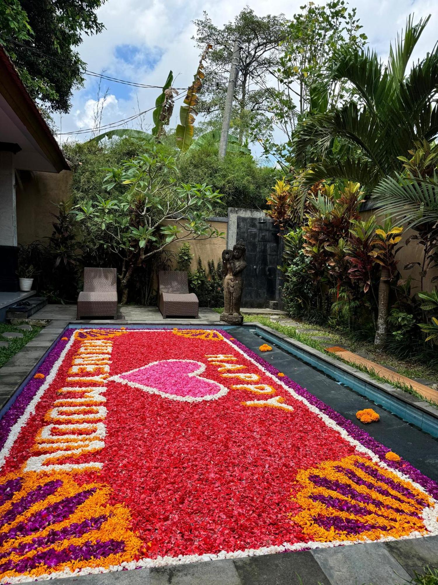 Ubud Suarga Private Pool Villa Exterior foto